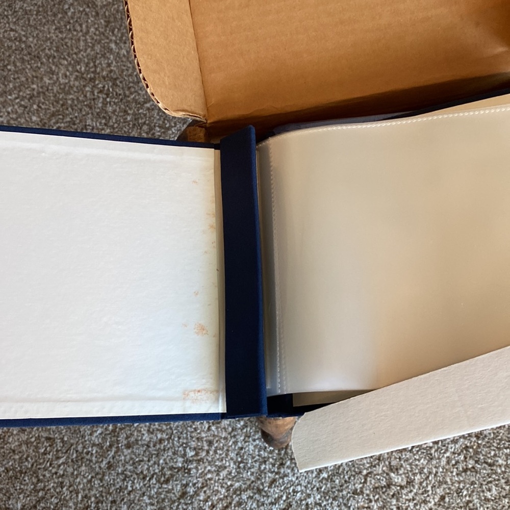 Two scrapbooks - Picture 2 of 4